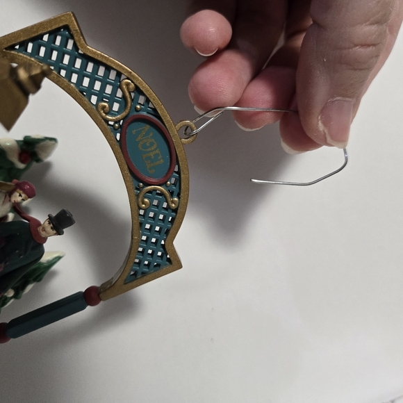 Carlton Cards Vintage Holiday Music Ornament with Lights "Holiday Waltz" - Picture 15 of 15